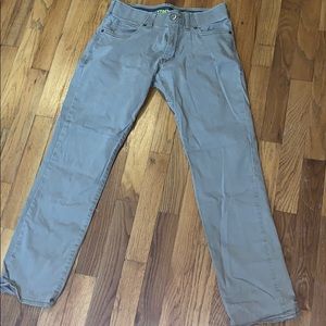 Men’s Lee Straight fit tapered khaki pants